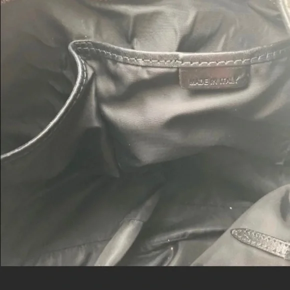 Burberry Purse 100% Authentic - Picture 4 of 6